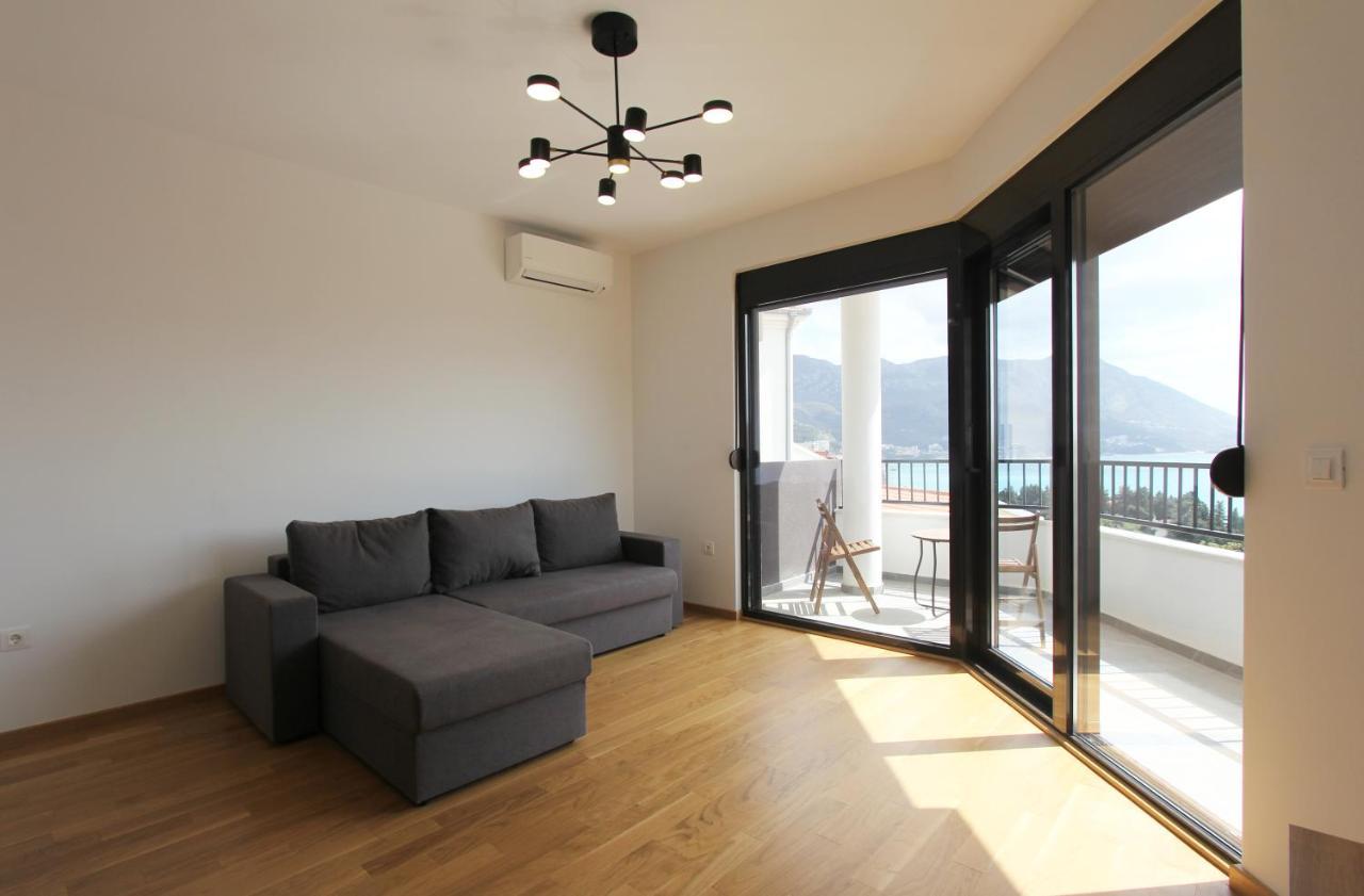 Sea View Apartment In Becici Budva Ngoại thất bức ảnh